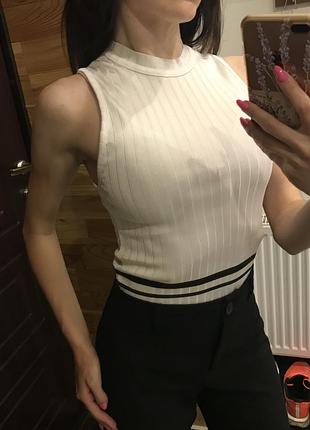 Майка топ bershka