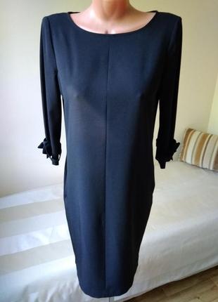 Маленька чорна сукня від sisley