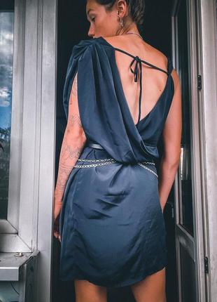 Плаття сукня з відкритою спиною