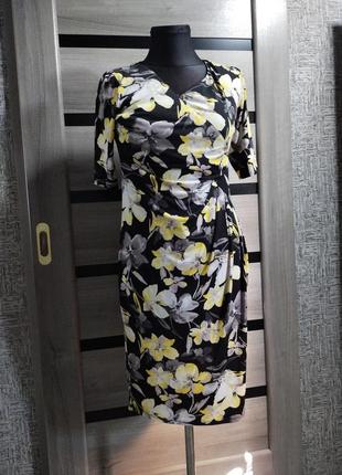 Ніжна сукня в квітковий принт1 фото