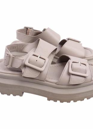 Босаножки на стильной подошве,плотформе,кожа.