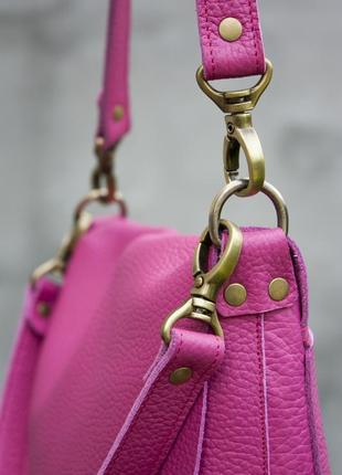 Яскрава рожева сумка з натуральної шкіри.4 фото