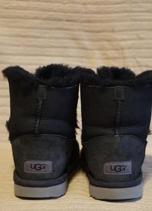 Дуже теплі фірмові зимові чобітки-уггі чорного кольору ugg australia 34 р.9 фото