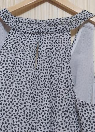 Легка літня сукня в чорно-білому кольорі3 фото