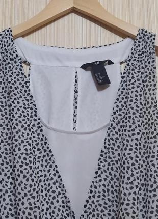 Легка літня сукня в чорно-білому кольорі2 фото