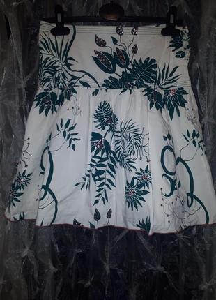 Фирменная пышная юбка на подкладке расшитая пайетками.1 фото