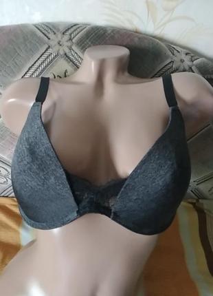 Бюстгальтер с кружевом 85в