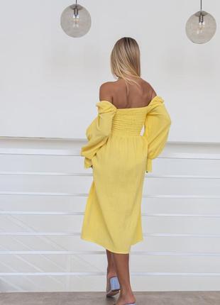 Трендова біла жовта літня міді сукня із мусліну  з розрізом плаття белое желтое летнее миди платье с разрезом8 фото