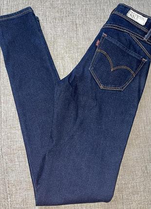 Джинси levi's
