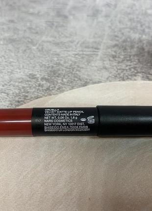 Матовый карандаш помада для губ nars velvet matte lip pencil оттенок cruella3 фото