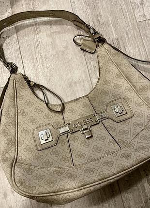 Сумка известного бренда guess
