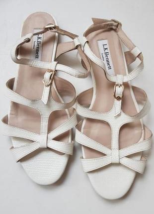 Брендові босоніжки l.k.bennett, шкіряні босоніжки l.k.bennett, босоніжки люкс