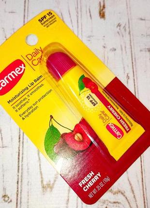 Зволожуючий бальзам для губ, вишня, spf 15 carmex