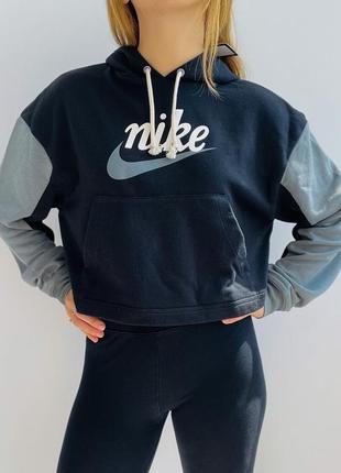 Нова спортивна кофта nike