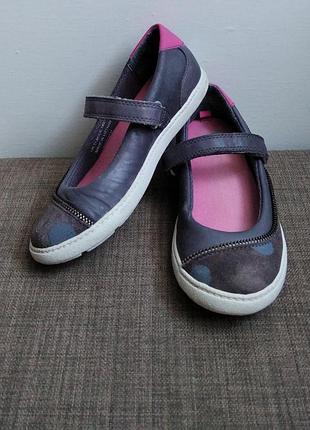Туфельки 11.5 р. 19см clarks 2