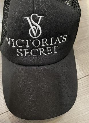 Кепка  victorias secret