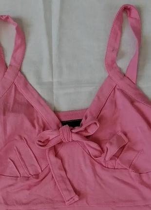 Розовый топ