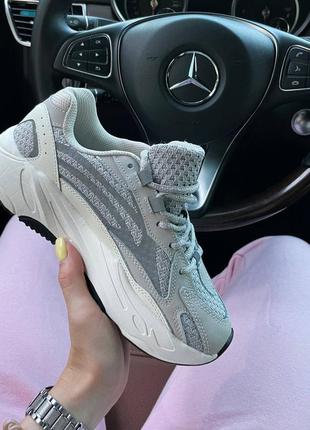 Кроссовки adidas
yeezy boost 700 v2 static5 фото