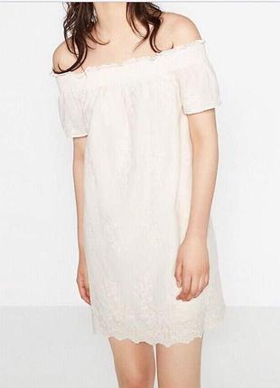 Коттоновое сукню на плечі від zara