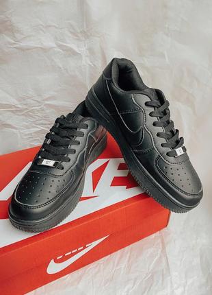 Стильные кроссовки nike air force black