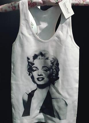 Бесшовная майка с принтом монро эксклюзив