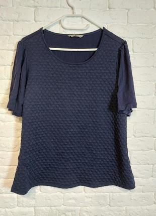 Фірмова футболка