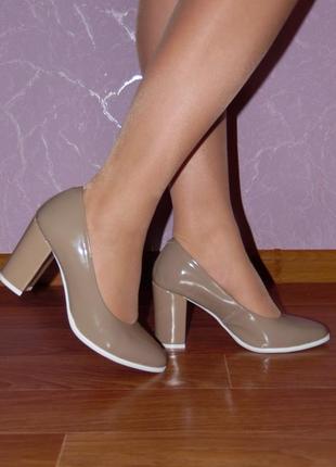 Лакированные туфли, цвета капуччино5 фото