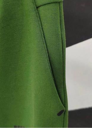Шорти чоловічі базові nike tech fleece зелені туреччина / шорти чоловічі базові найк зелені турречина2 фото