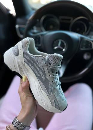 adidas wire yeezy boost 700 v2 static жіночі кросівки адідас ези3 фото