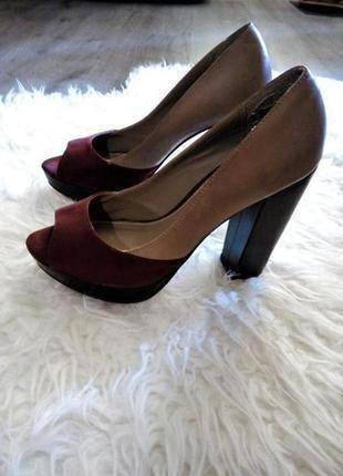 Шикарные туфли🔥💣 на устойчивом каблуке👠 английского брэнда barratts