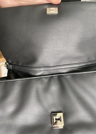 Сумка sinsay кроссбоди сумочка через плечо синсей в стиле mango6 фото