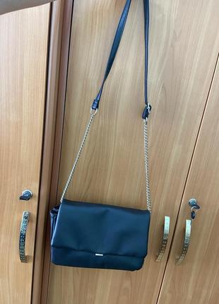 Сумка sinsay кроссбоди сумочка через плече синсей в стилі mango7 фото