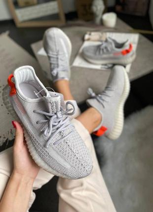 Adidas yeezy boost 350 v2 'tail light' женские кроссовки адидас ези буст5 фото