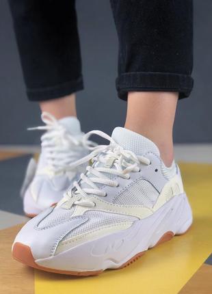 Adidas yeezy wave runner 700 white жіночі кросівки адідас ези буст
