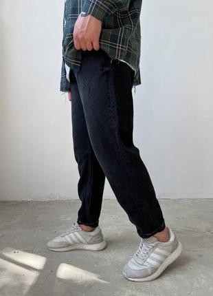 Розпродаж чоловічі стильні джинси мом із щільного котону в чорному кольорі3 фото