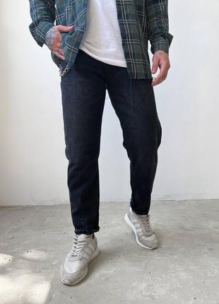 Розпродаж чоловічі стильні джинси мом із щільного котону в чорному кольорі1 фото