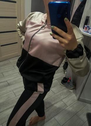 Спортивний костюм