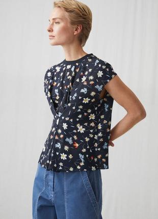 Блуза жіноча arket sleeveless floral top4 фото