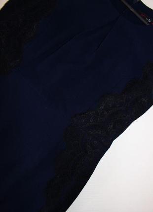 Платье футляр офисное / темно-синее с боковыми нашивками черного гипюра / tu, 164 фото