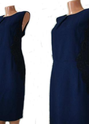 Платье футляр офисное / темно-синее с боковыми нашивками черного гипюра / tu, 16