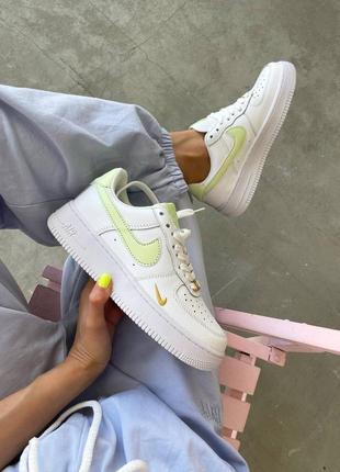 Жіночі кросівки nike air force ms lime light.3 фото