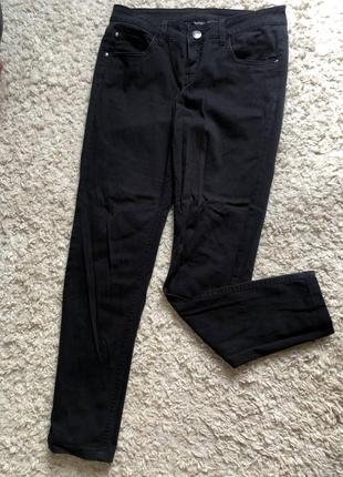 Жіночі чорні джинси1 фото