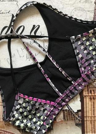 Спортивний топ