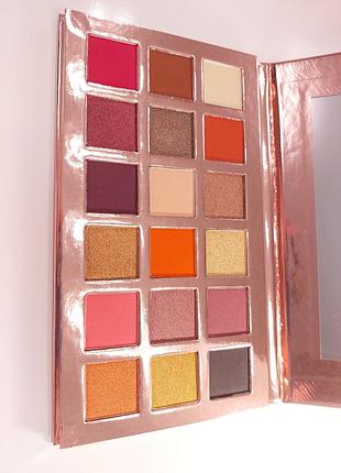 Палетка revolution glow flame palette