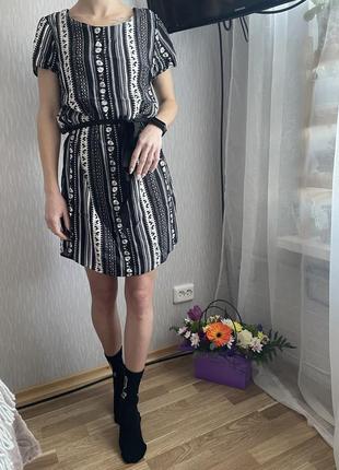 Вискозное платье в полоску цветочный принт1 фото