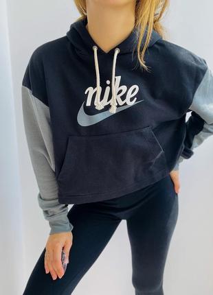 Нова кофта nike