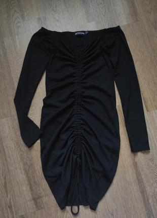 Черное облегающее платье в рубчик с затяжкой открытыми плечами длинными рукавами/ сукня з затяжкою по центру із трикотажу в рубчик5 фото
