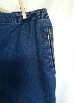 Жіночі джинсові джогеры штани, штани, джинси висока посадка з вишивкою на гумці5 фото