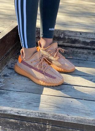 Жіночі кросівки adidas yeezy boost 350 v2 clay7 фото