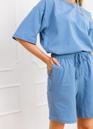 Костюм шорти та футболка